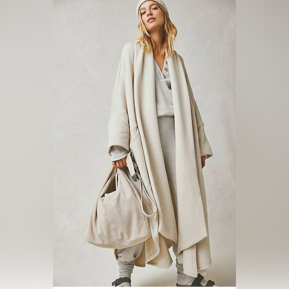 Free People Jackets & Blazers - Free People Beach FP Beach In Flight Oversized Poncho XS/S